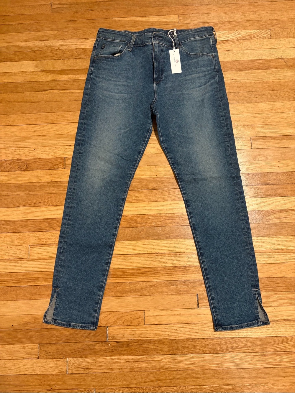 Ag Adriano Goldschmied Mid-Blue Cropped Ankle Jeans with Slit Hem NWT Size 31R